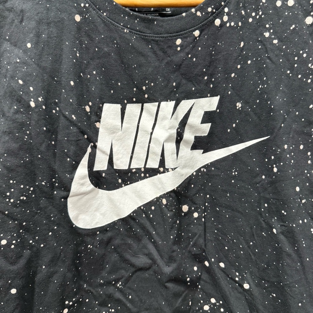 Nike Splatter Logo Graphic Tee Black Athletic Cut Mens Small - Picture 3 of 4